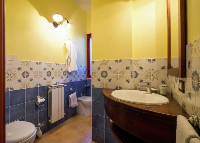 Sun-drenched Estate Close to Sciacca Near the Beach