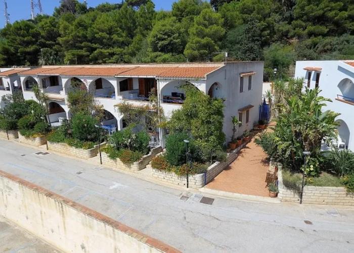Sea Front Apartment 4 Beds With Balcony 250 Meters From the Beach