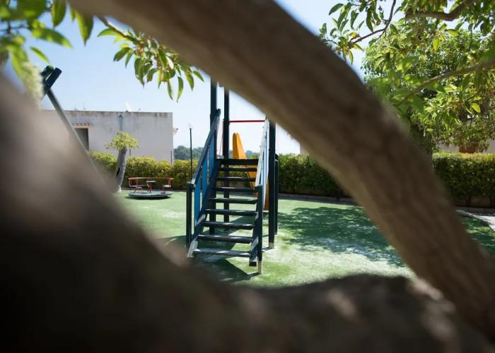 Sea Front Apartment 4 Beds With Balcony 250 Meters From the Beach