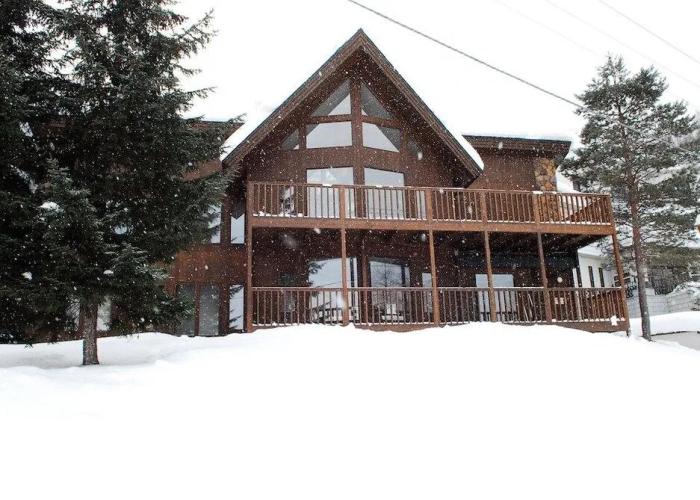 Furano Lodge 10
