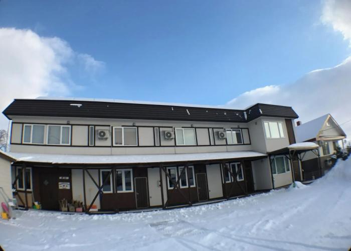 Tsuru Apartments