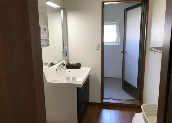 Tsuru Apartments