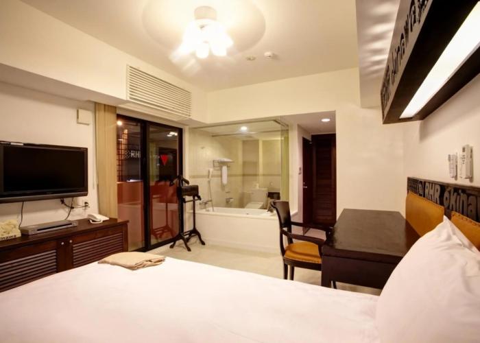 Royal Hotel