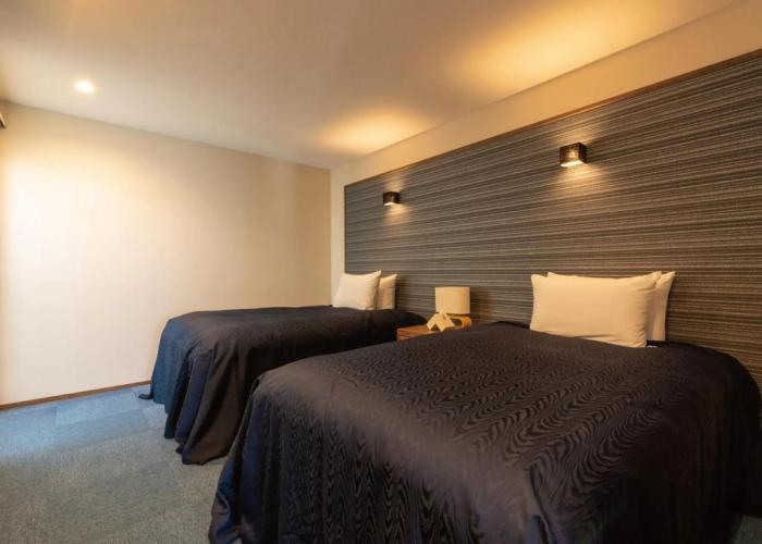Condominium T-Room