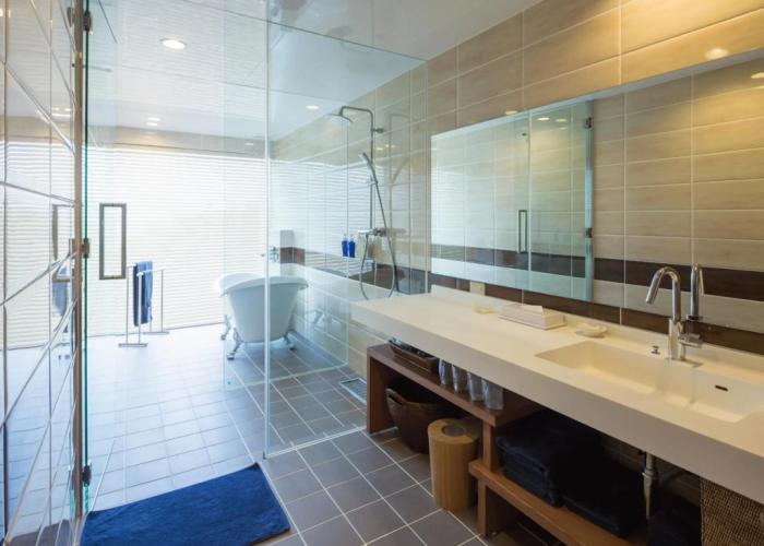 Condominium T-Room