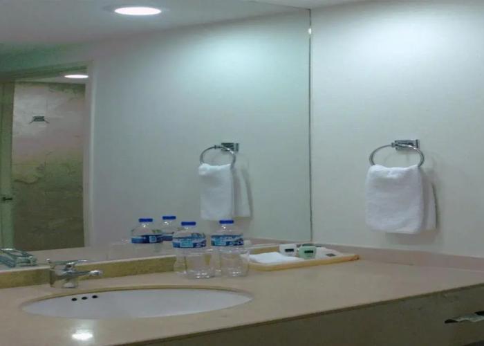 Rivoli Select Hotel