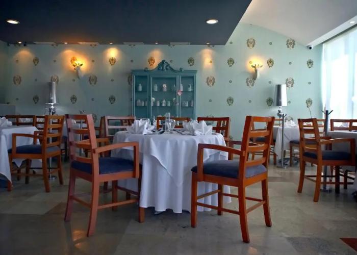Rivoli Select Hotel