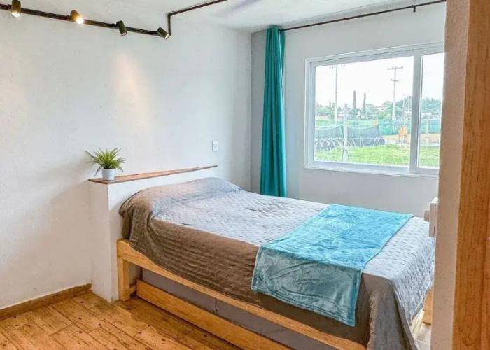 New Comfortable Retreat. Pool & BBQ