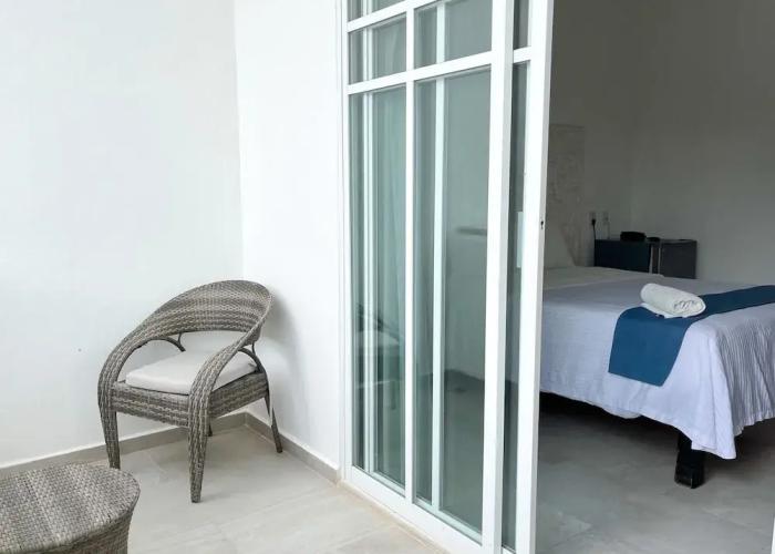 Baos Hotel & Restaurant