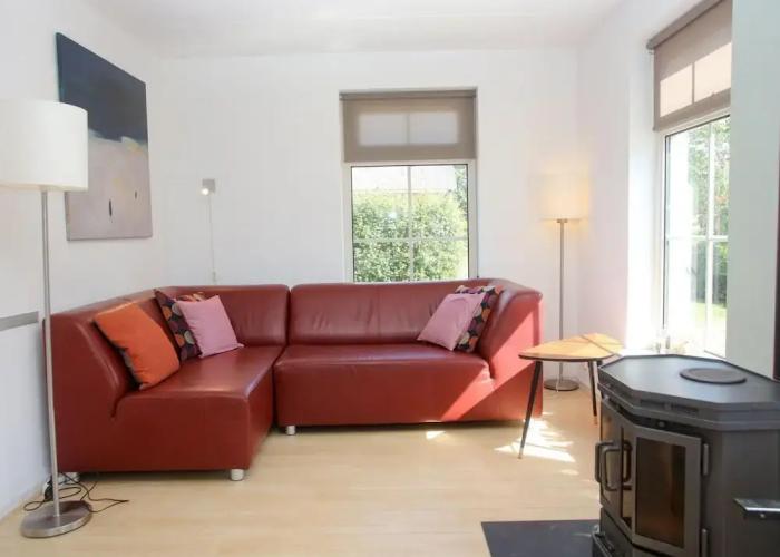 Traditional Villa With Dishwasher on Texel Near the Sea