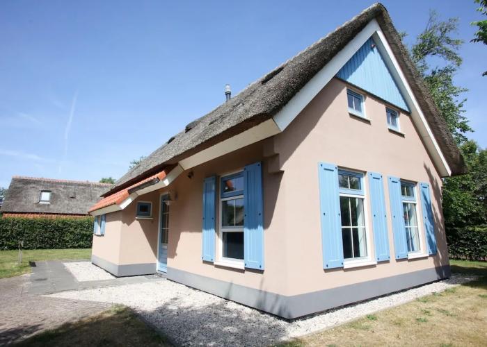 Traditional Villa With Dishwasher on Texel Near the Sea