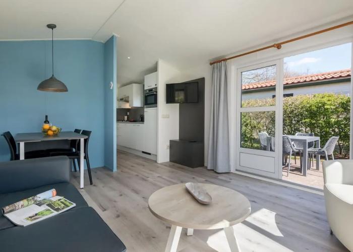 Restyled Chalet With Dishwasher, Near the Sea, on Texel