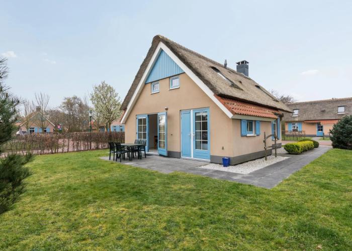 Traditional Villa With Dishwasher on Texel Near the Sea