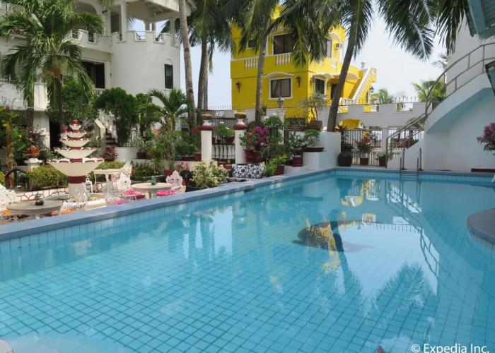 White Castle Resort & Hotel