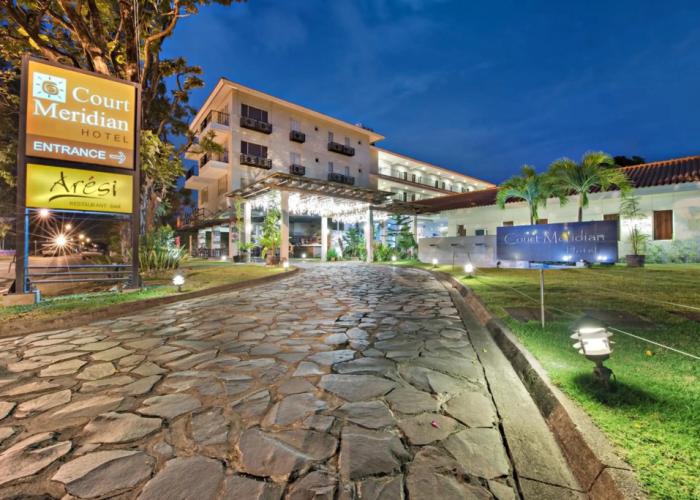 Court Meridian Hotel and Suites