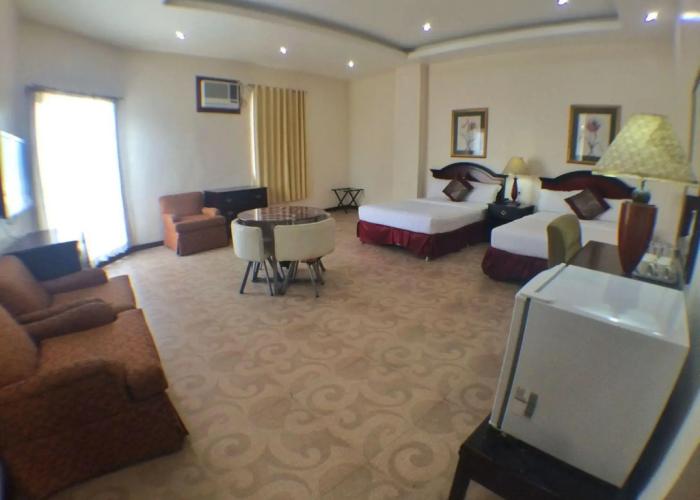 Cindy Kelly Hotel