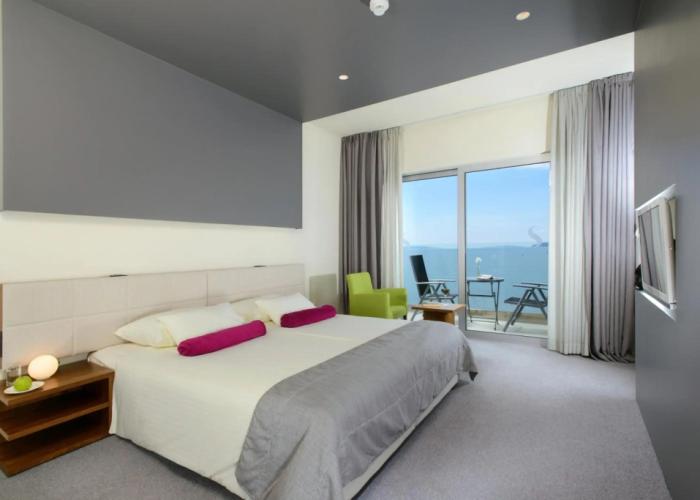 Carcavelos Beach Hotel