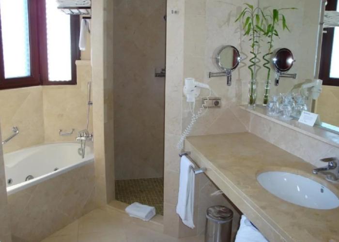 SH Villa Gadea Hotel