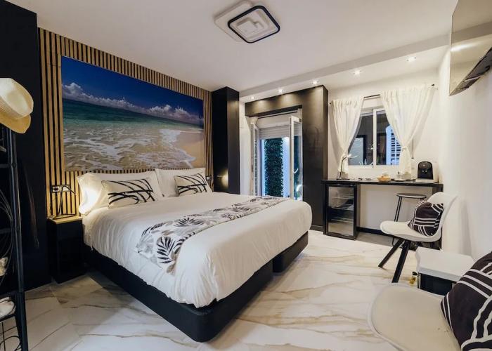 Hostal Luxury Nit I Dia