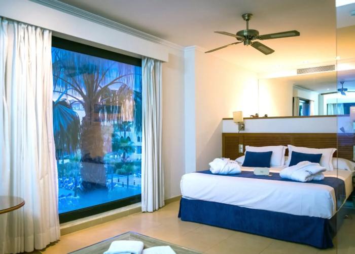 Hotel Playamarina