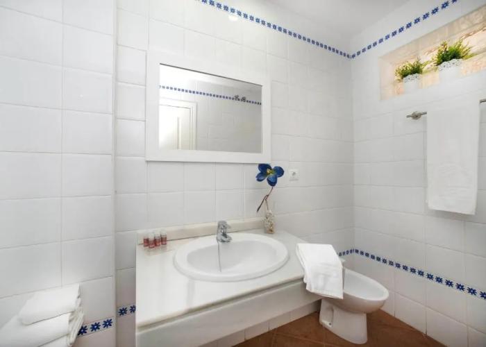Apartamentos Leo Canela