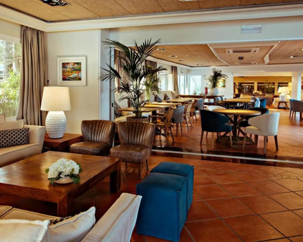 фото Hotel Aiguablava
