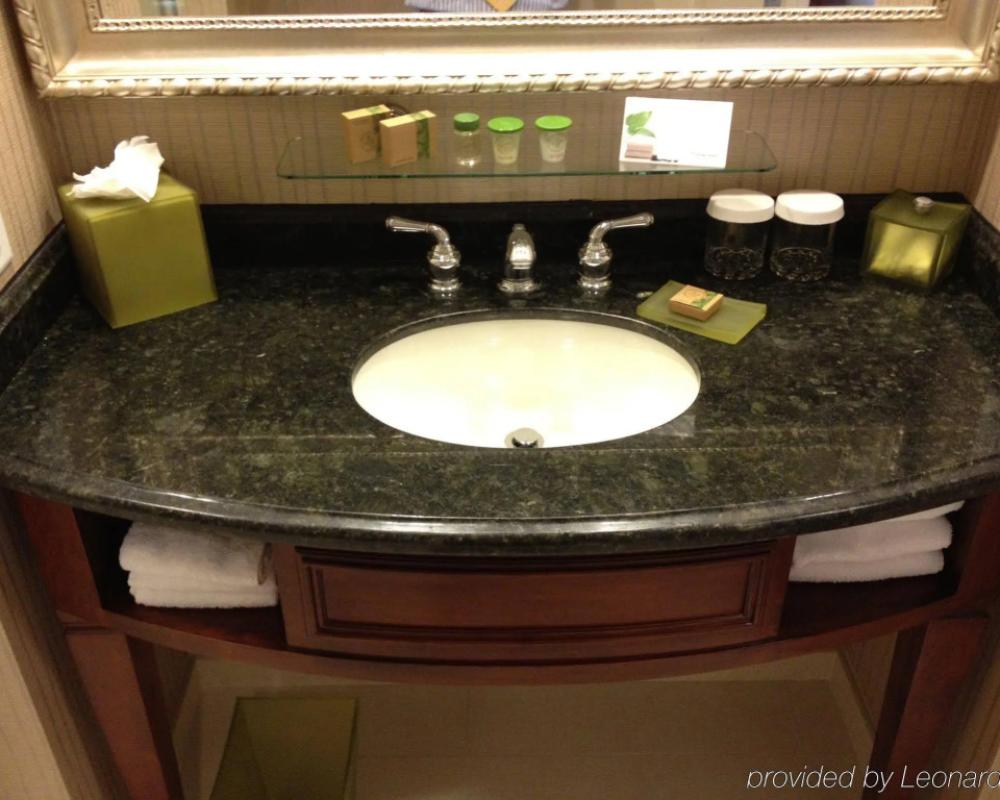 Town & Country Inn and Suites