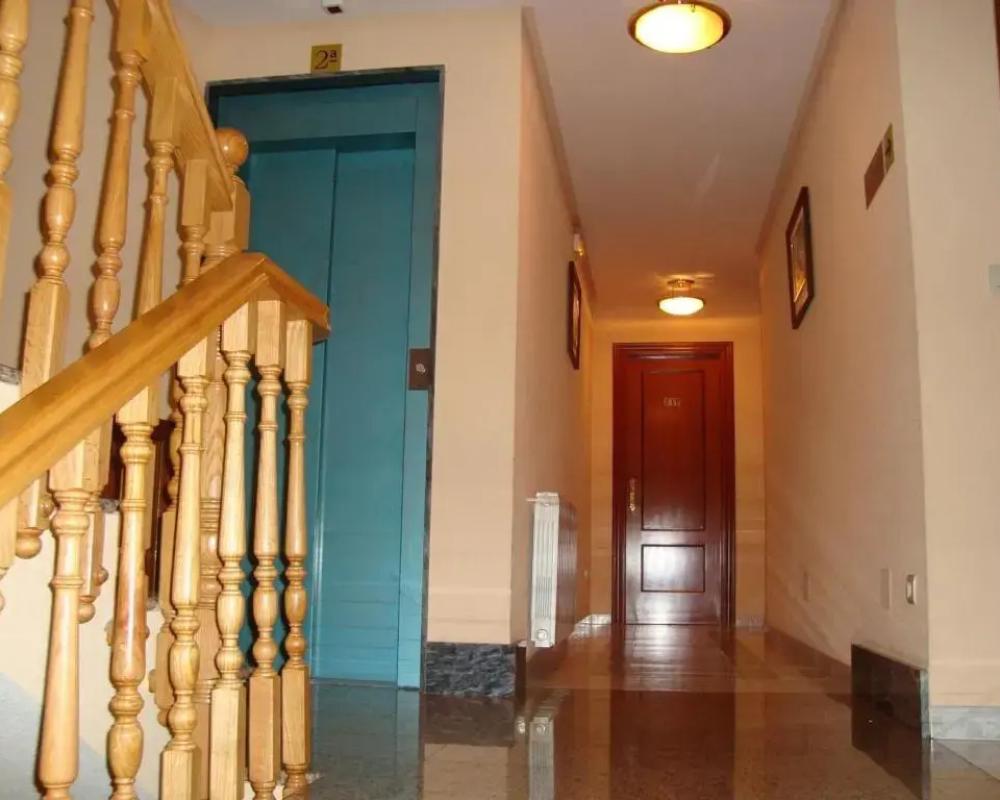 фото Hostal Universal