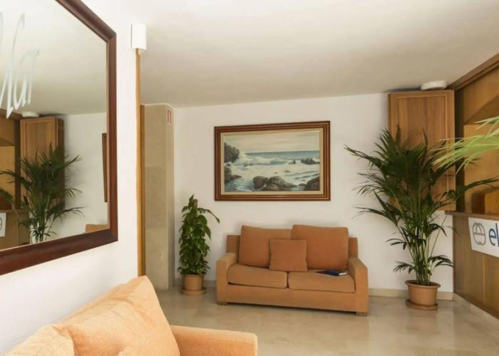 Sol y Mar Apartments
