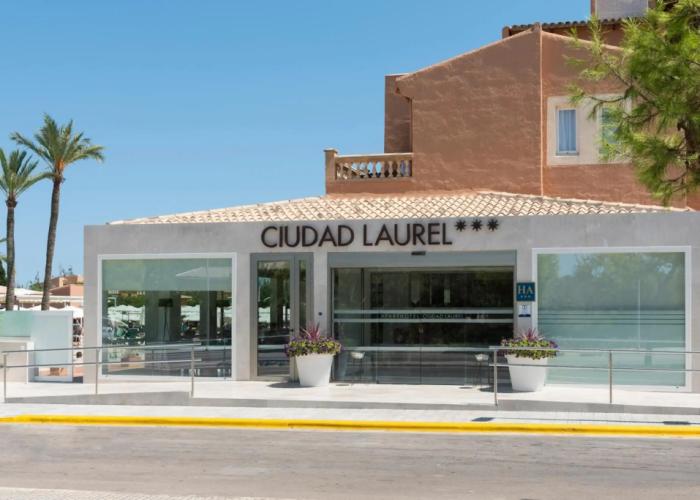 Aparthotel Ciudad Laurel
