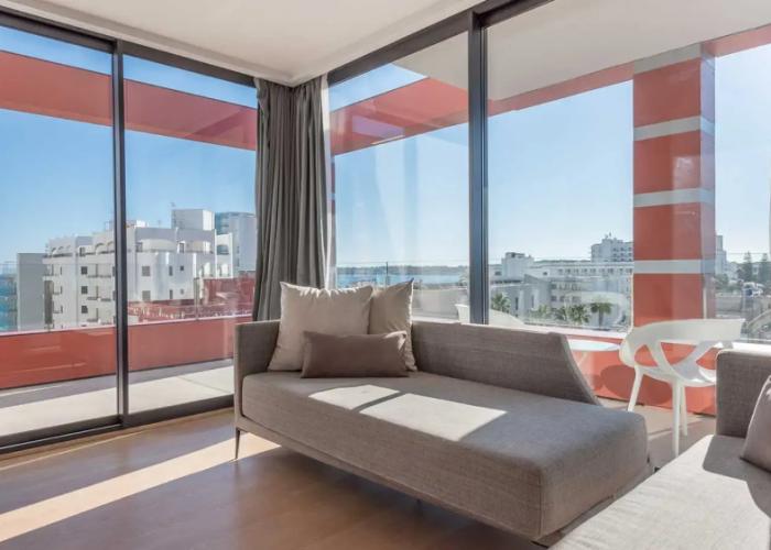 Kyrat Amarac Suites
