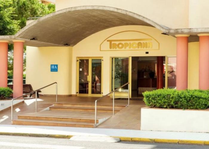 Aparthotel Tropicana