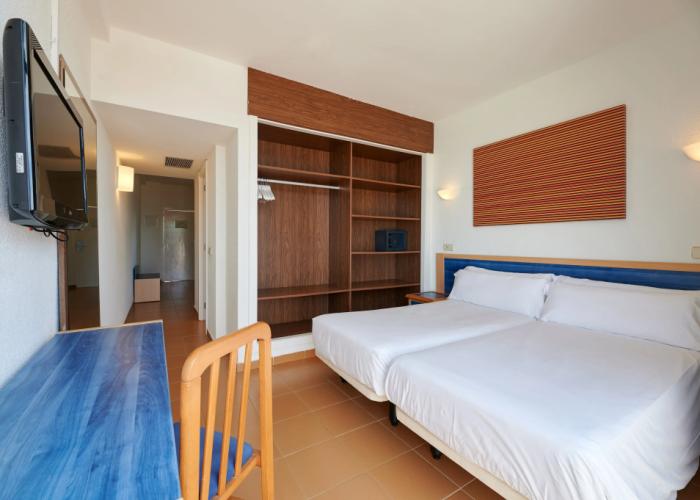 AluaSun Cala Antena – All Inclusive