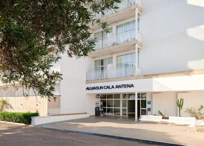 AluaSun Cala Antena – All Inclusive