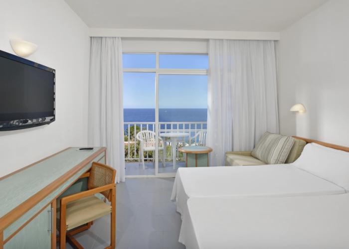 AluaSun Cala Antena – All Inclusive