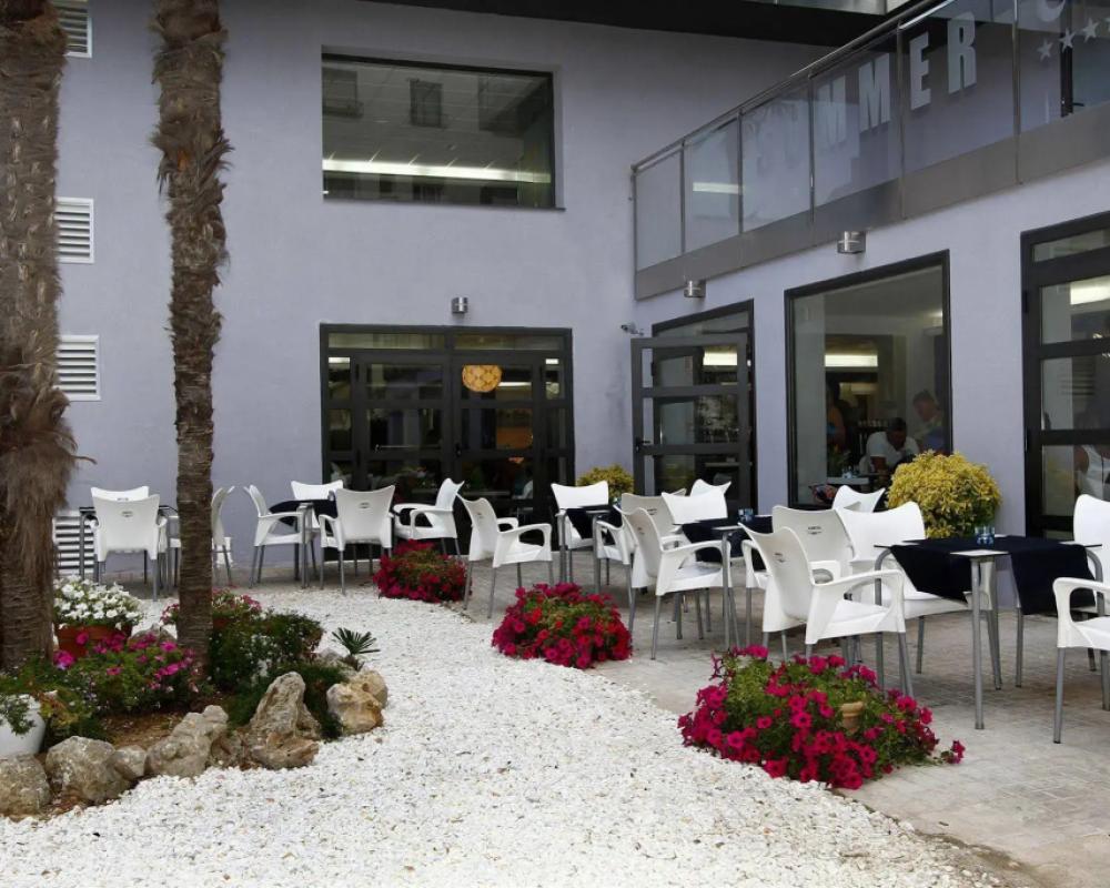 фото Summer Hotel