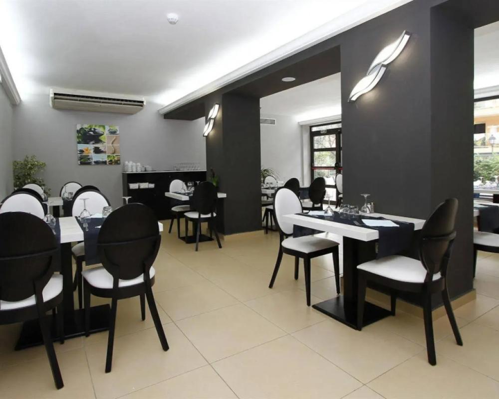 фото Summer Hotel