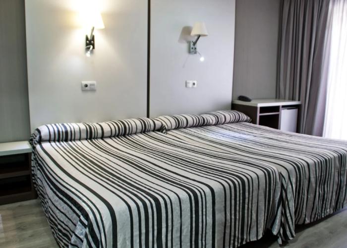 Summer Hotel