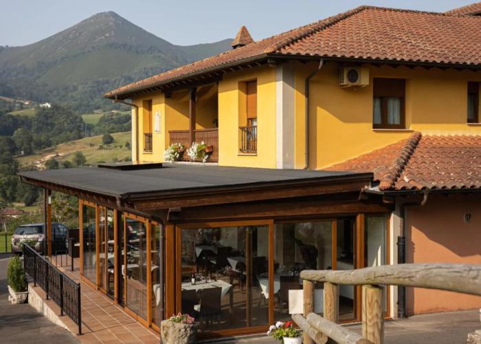 Villa de Mestas
