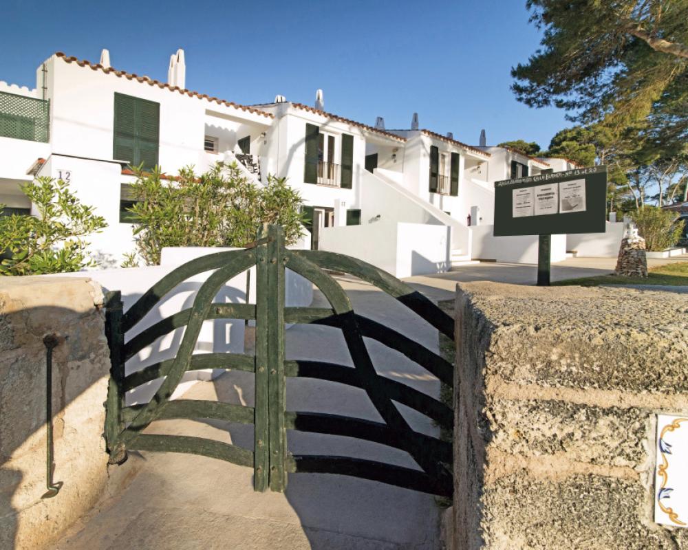 Apartamentos Cala Blanca