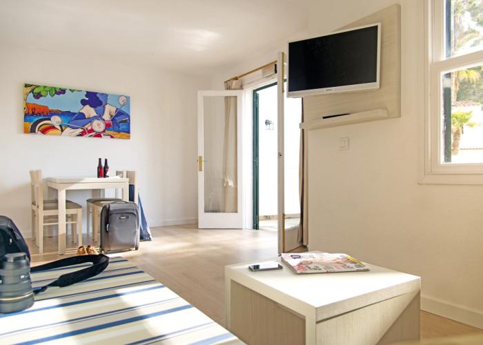 Apartamentos Cala Blanca