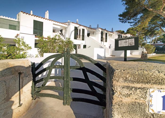 Apartamentos Cala Blanca
