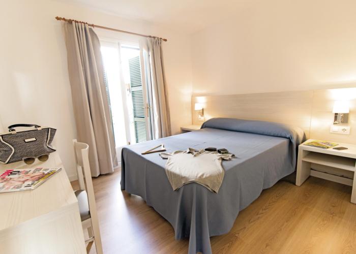 Apartamentos Cala Blanca
