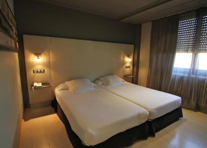 Hotel Almirante