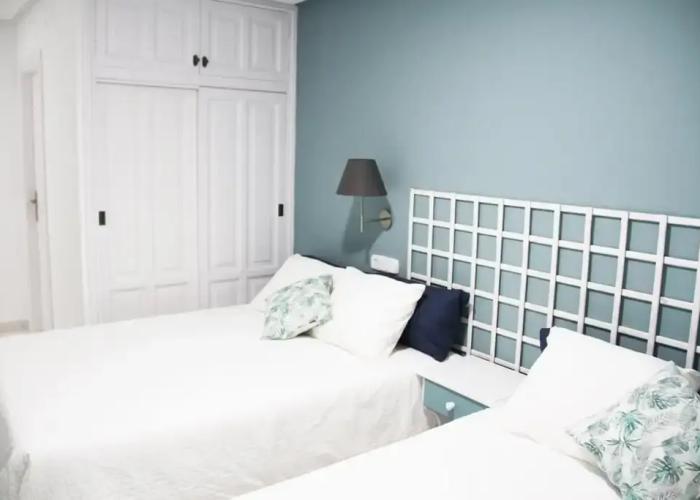 Hugo Beach Hotel