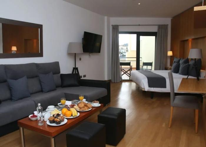 Albayt Nueva Alcaidesa Apartments