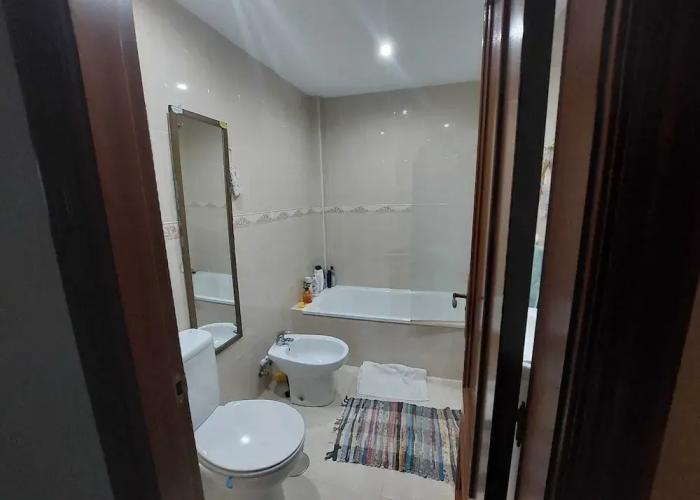 Beautiful 2-bed Apartment Next to Gibraltar