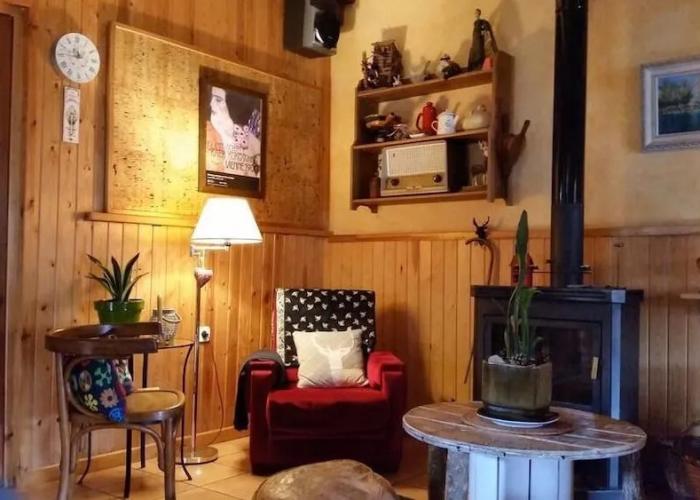 Hostal Xalet Refugi Pere Carné - Hostel