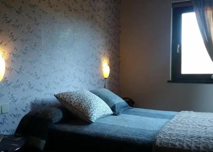 Hostal Xalet Refugi Pere Carné - Hostel