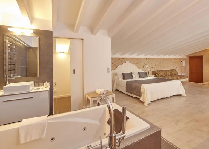 Bennoc Petit Hotel
